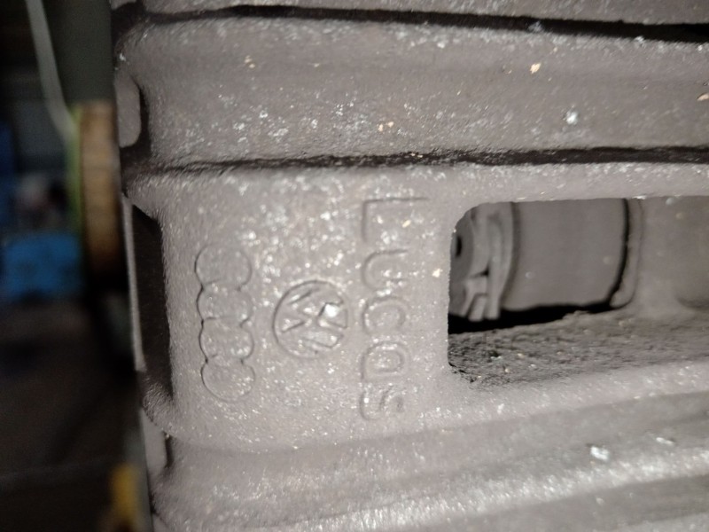 Recambio de pinza freno trasera izquierda para skoda fabia iii (nj3) 1.0 tsi referencia OEM IAM 6R0615423  