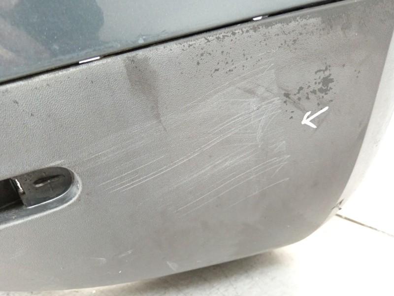 Recambio de paragolpes trasero para volkswagen touareg (7la) tdi r5 referencia OEM IAM 7l6807421  