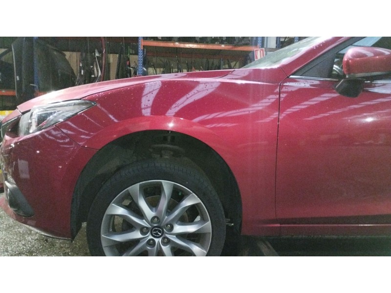 Recambio de aleta delantera izquierda para mazda 3 (bm, bn) 2.2 d referencia OEM IAM   