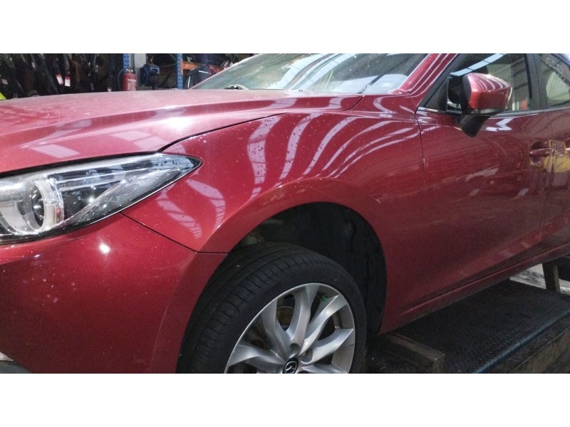 Recambio de aleta delantera izquierda para mazda 3 (bm, bn) 2.2 d referencia OEM IAM   