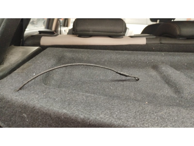 Recambio de bandeja trasera para hyundai i20 classic referencia OEM IAM   