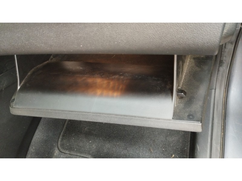 Recambio de guantera para hyundai i20 classic referencia OEM IAM   