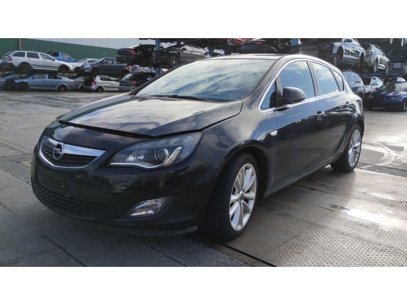 opel astra j (p10) del año 2010