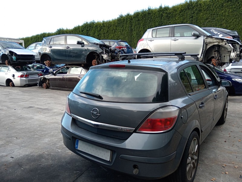 opel astra h (a04) del año 2005