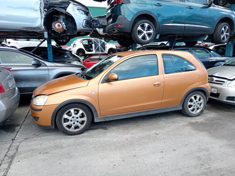opel corsa c (x01) del año 2003
