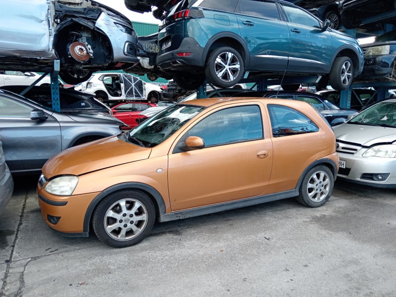 opel corsa c (x01) del año 2003