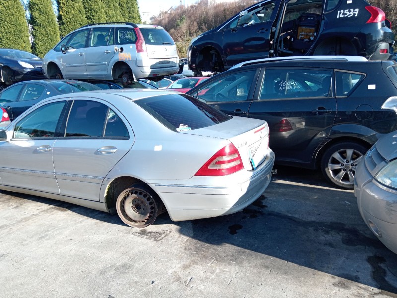 mercedes-benz clase c (w203) del año 2009