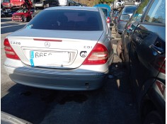 mercedes-benz clase c (w203) del año 2009 2