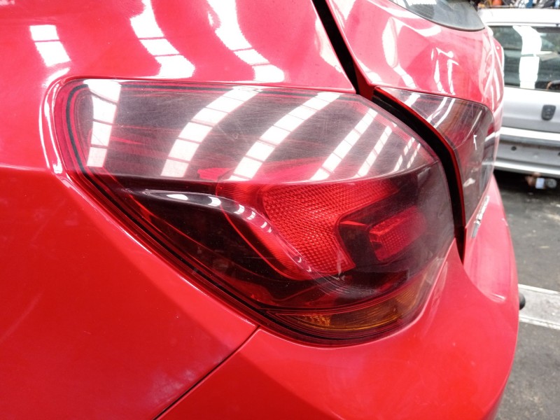 Recambio de piloto trasero izquierdo para opel astra j (p10) 1.6 cdti (68) referencia OEM IAM 13306577 13319949 