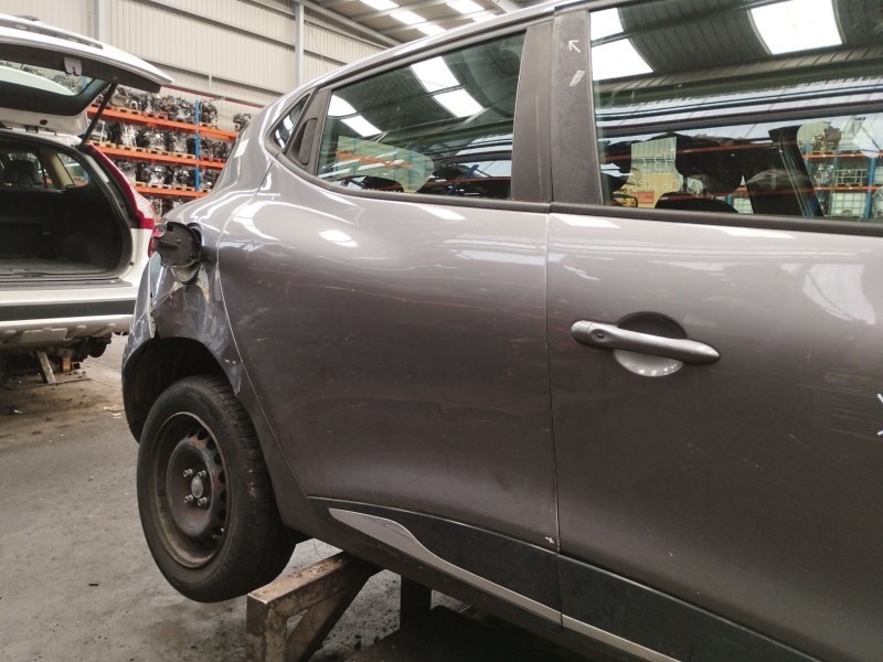 Recambio de puerta trasera derecha para renault clio iv (bh_) 1.5 dci 75 referencia OEM IAM   