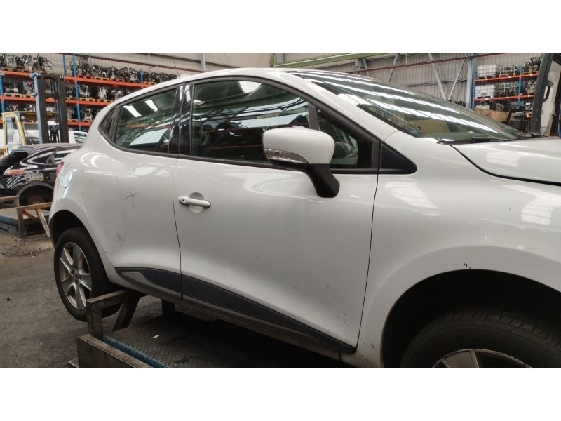 Recambio de puerta delantera derecha para renault clio iv (bh_) 0.9 tce 90 referencia OEM IAM   
