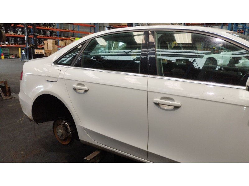 Recambio de puerta trasera derecha para audi a4 b8 (8k2) 2.0 tdi referencia OEM IAM   