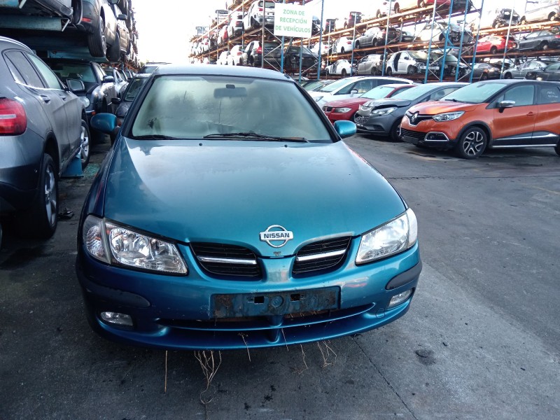nissan almera ii hatchback (n16) del año 2000