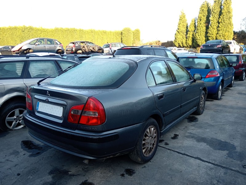 mitsubishi carisma (da_) del año 2003