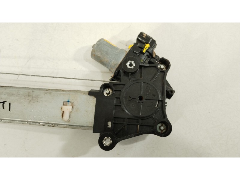 Recambio de elevalunas trasero izquierdo para honda cr-v vi hybrid referencia OEM IAM WR19D001  