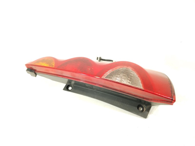 Recambio de piloto trasero derecho para nissan note (e11, ne11) 1.5 dci referencia OEM IAM 265549U00A  