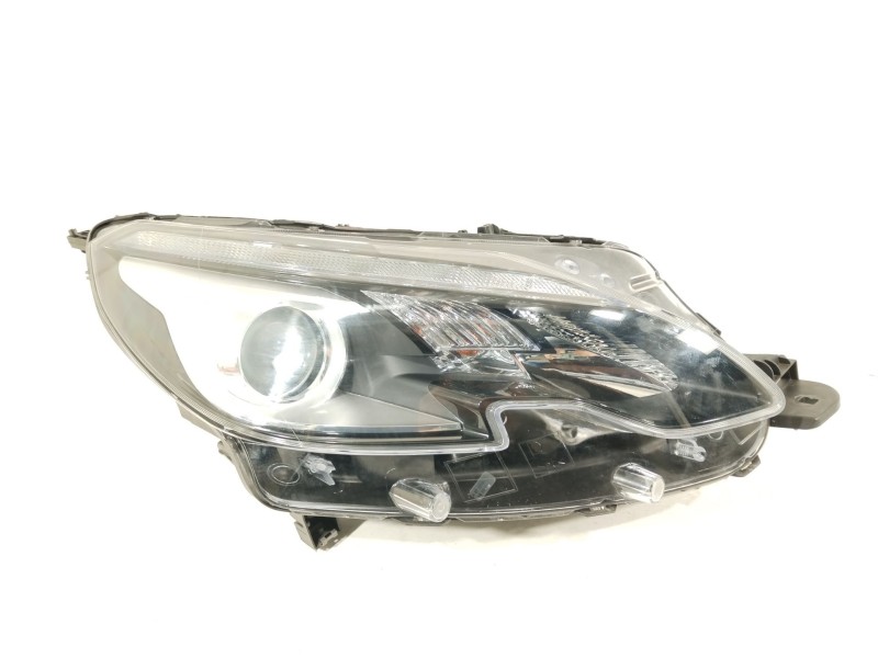 Recambio de faro derecho para peugeot 2008 i (cu_) 1.5 bluehdi 120 referencia OEM IAM 9825313680 90167013 
