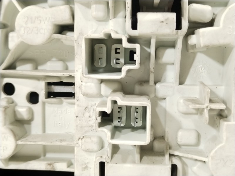 Recambio de piloto trasero izquierdo para volvo s40 ii (544) 2.0 d referencia OEM IAM 30678737  