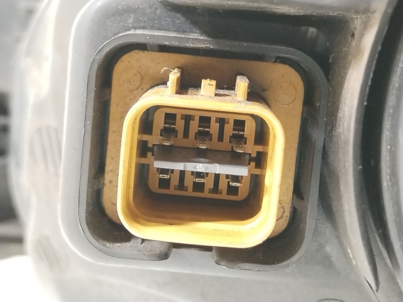 Recambio de faro derecho para chevrolet lacetti (j200) 1.4 16v referencia OEM IAM 96458812  