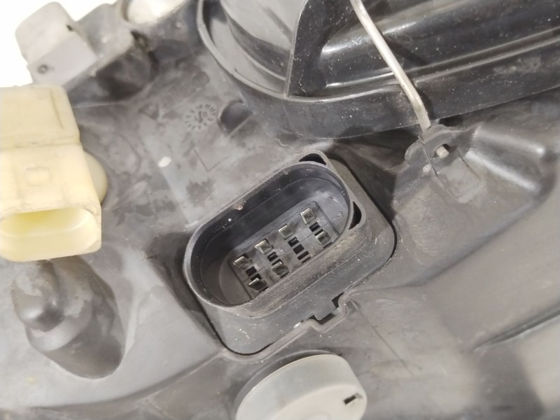 Recambio de faro izquierdo para seat ibiza ii (6k1) 1.9 tdi referencia OEM IAM 6K1941043A  