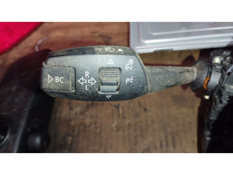 Recambio de mando intermitentes para bmw 3 touring (e91) 325 i referencia OEM IAM 61319164416 6989557 