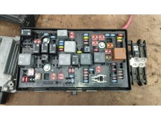 Recambio de caja reles / fusibles para opel insignia a (g09) 2.0 cdti (68) referencia OEM IAM 13275881 13255300 544949969