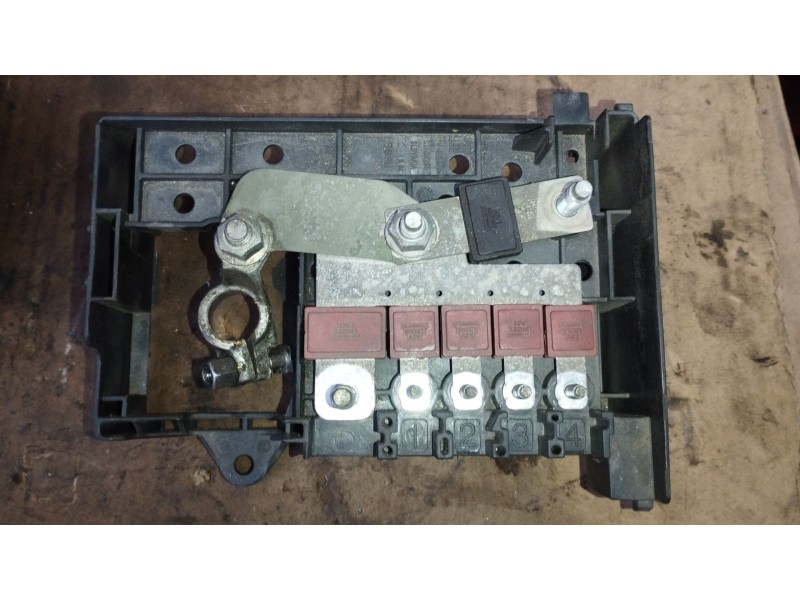 Recambio de caja reles / fusibles para opel astra j (p10) 2.0 cdti (68) referencia OEM IAM 13302307  