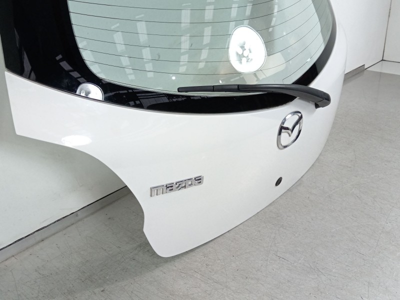 Recambio de porton trasero para mazda 2 (de_, dh_) 1.3 (de3fs) referencia OEM IAM D0YG6202XA  