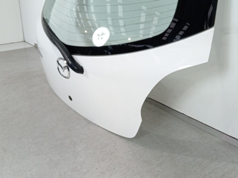 Recambio de porton trasero para mazda 2 (de_, dh_) 1.3 (de3fs) referencia OEM IAM D0YG6202XA  