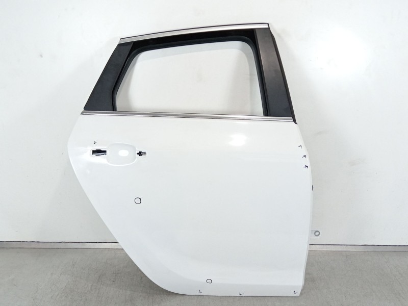 Recambio de puerta trasera derecha para opel astra j lim. enjoy referencia OEM IAM 124110  