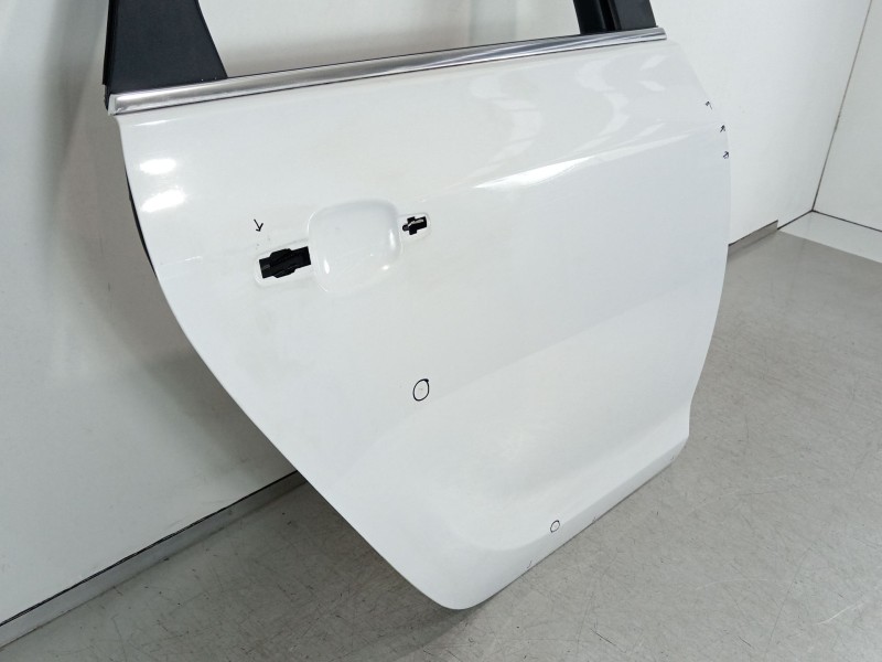 Recambio de puerta trasera derecha para opel astra j lim. enjoy referencia OEM IAM 124110  