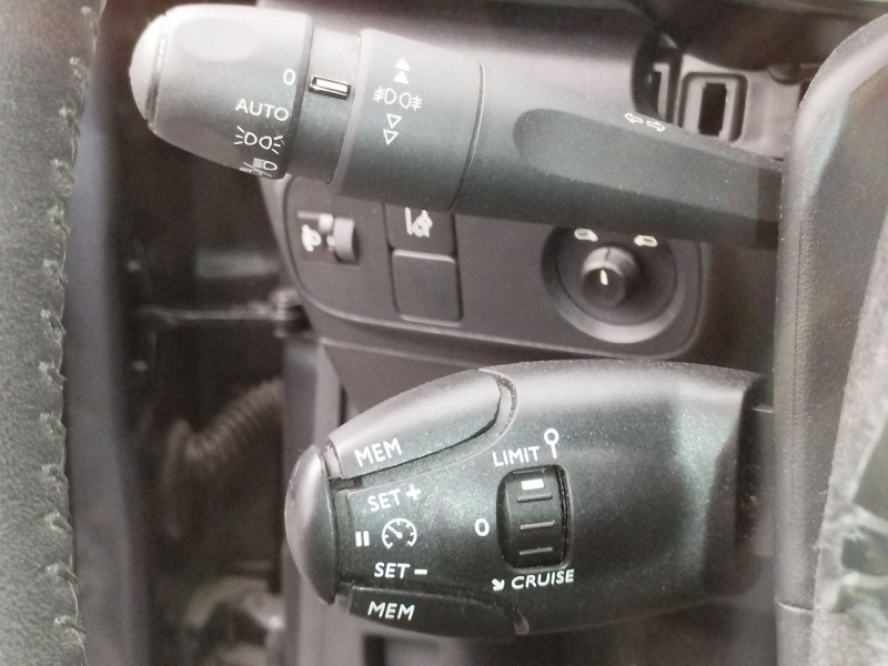 Recambio de mando luces para citroën c3 iii (sx) 1.5 bluehdi 100 (sxyhyp, sxyhtu) referencia OEM IAM   