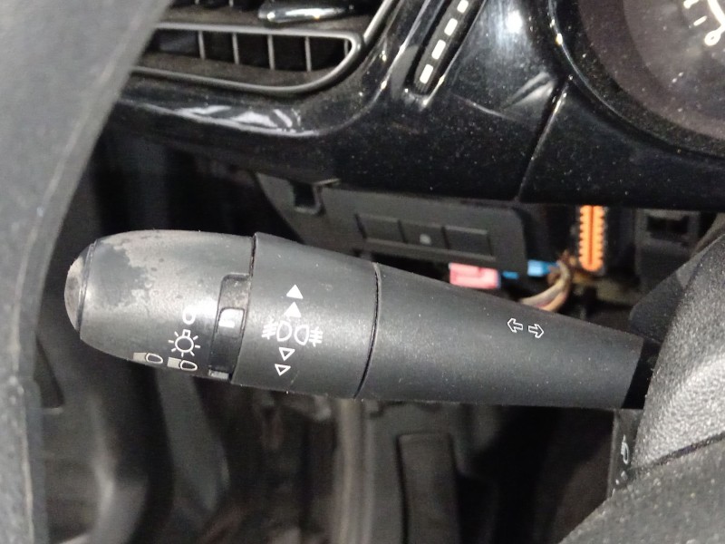 Recambio de mando luces para citroën c3 iii (sx) 1.2 vti 82 lpg referencia OEM IAM   