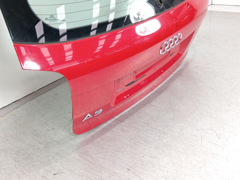 Recambio de porton trasero para audi a3 (8p) 1.6 ambiente referencia OEM IAM 8P3827023T  