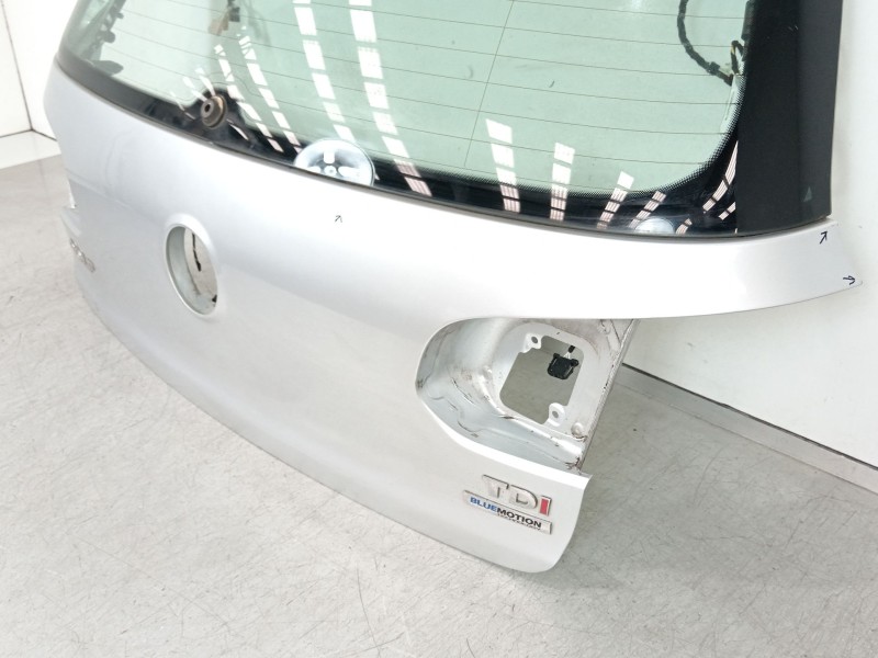 Recambio de porton trasero para volkswagen golf vi (5k1) advance bluemotion referencia OEM IAM 5K6827025J  