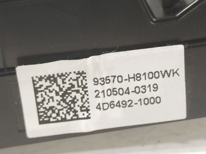 Recambio de mando elevalunas delantero izquierdo para kia stonic (yb) 1.2 cvvt referencia OEM IAM 93570H8100WK  