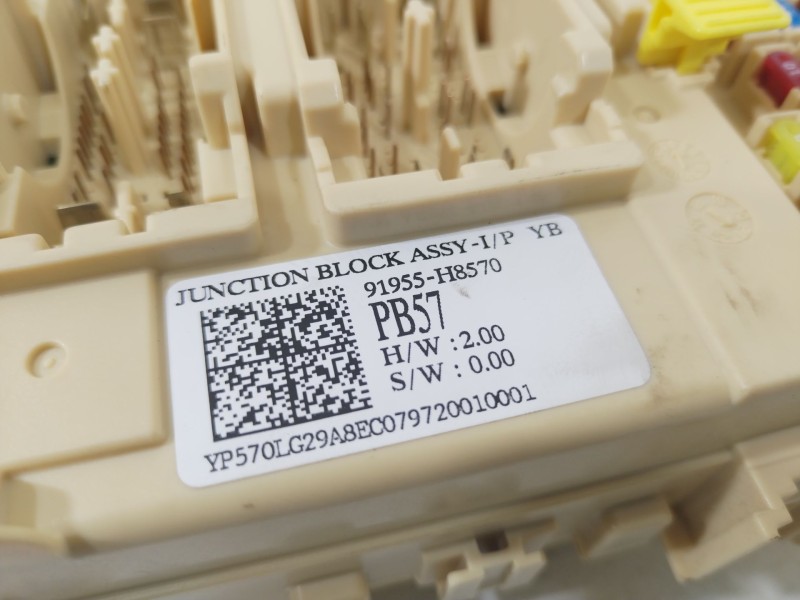 Recambio de caja reles / fusibles para kia stonic (yb) 1.2 cvvt referencia OEM IAM 91955H8570  