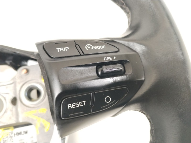 Recambio de volante para kia stonic (yb) 1.2 cvvt referencia OEM IAM JHT450 56111H8100WK 