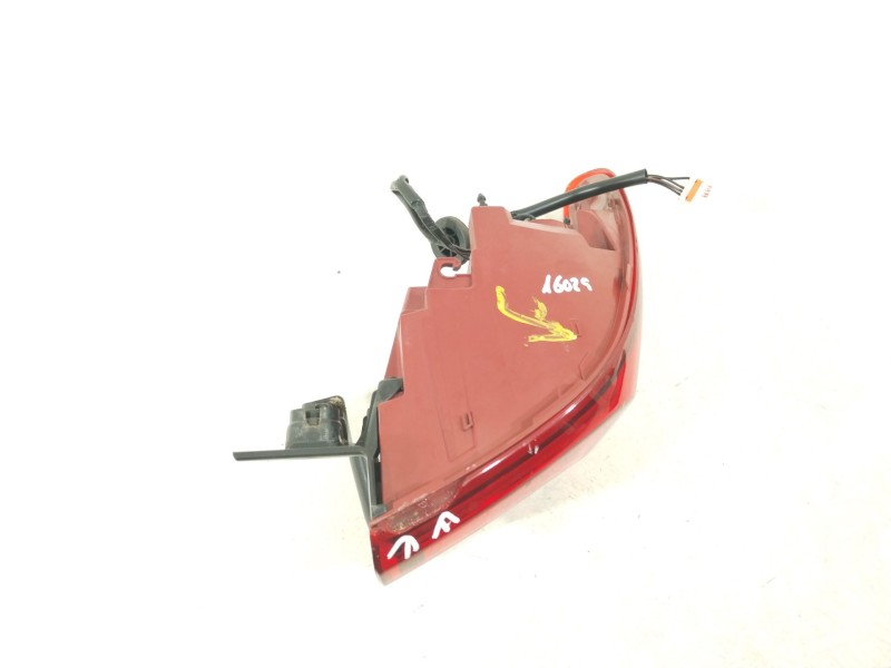 Recambio de piloto trasero izquierdo para kia stonic (yb) 1.2 cvvt referencia OEM IAM 92401H8 92401H8400 