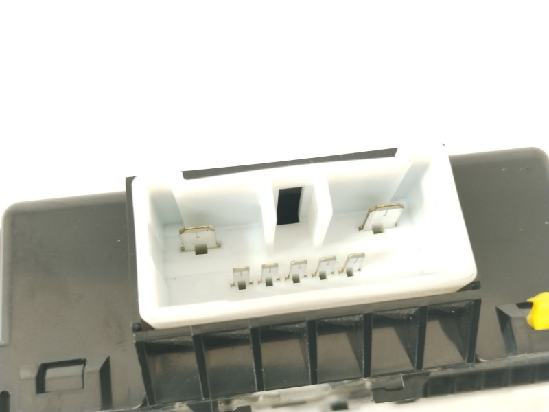 Recambio de modulo electronico para kia stonic (yb) 1.2 cvvt referencia OEM IAM 95300H8000  