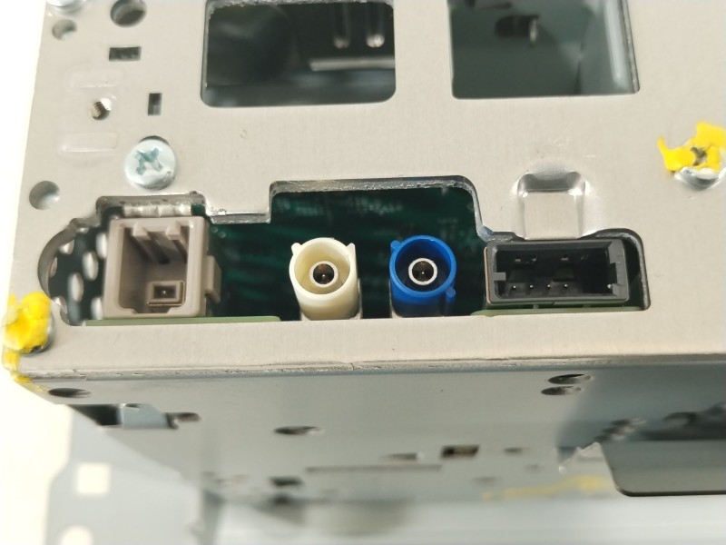 Recambio de sistema audio / radio cd para kia stonic (yb) 1.2 cvvt referencia OEM IAM 96160H8690FHV  