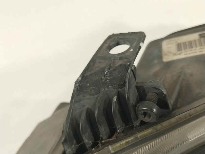 Recambio de faro izquierdo para seat leon (1p1) 2.0 tdi 16v referencia OEM IAM 1P1941031 1P1941039 89312130