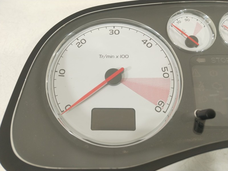 Recambio de cuadro instrumentos para peugeot 307 break (3e) 1.6 hdi 110 referencia OEM IAM 9661323180  