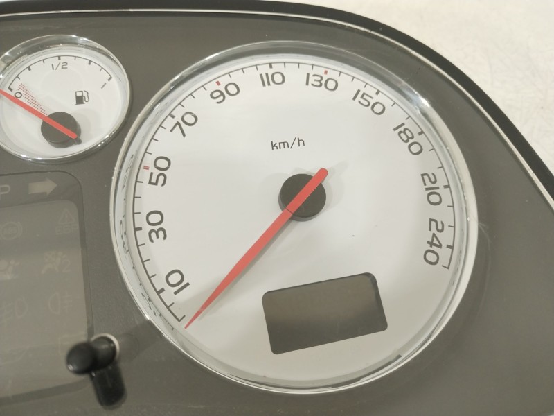 Recambio de cuadro instrumentos para peugeot 307 break (3e) 1.6 hdi 110 referencia OEM IAM 9661323180  