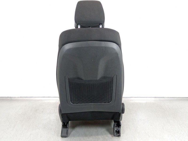 Recambio de asiento delantero derecho para hyundai tucson kosmo 4wd referencia OEM IAM 88460D 7010  