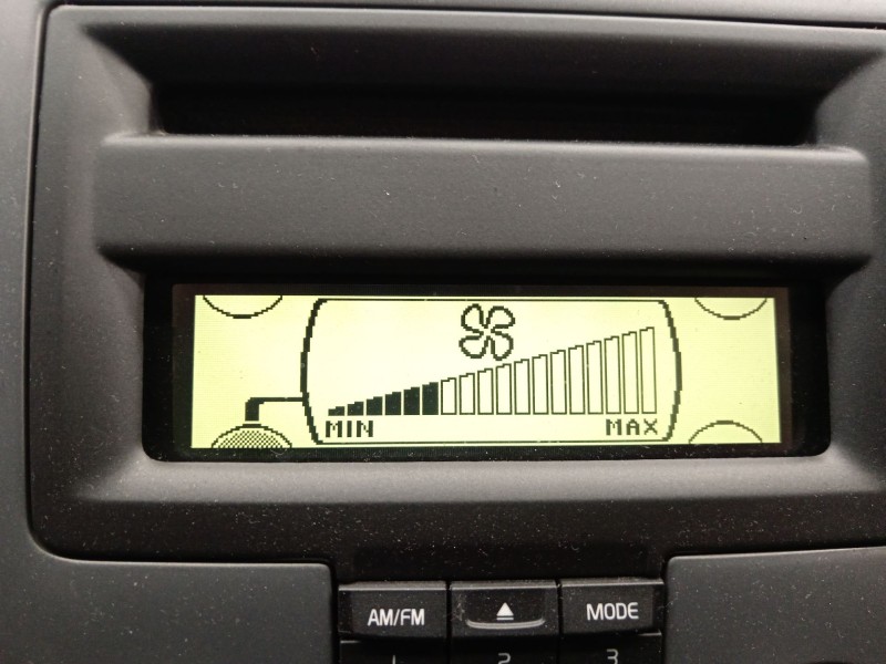 Recambio de pantalla multifuncion para volvo v50 (545) 1.6 d referencia OEM IAM 31268055  