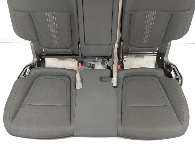 Recambio de asientos traseros para hyundai tucson style 2wd referencia OEM IAM 89160N7000NCU  