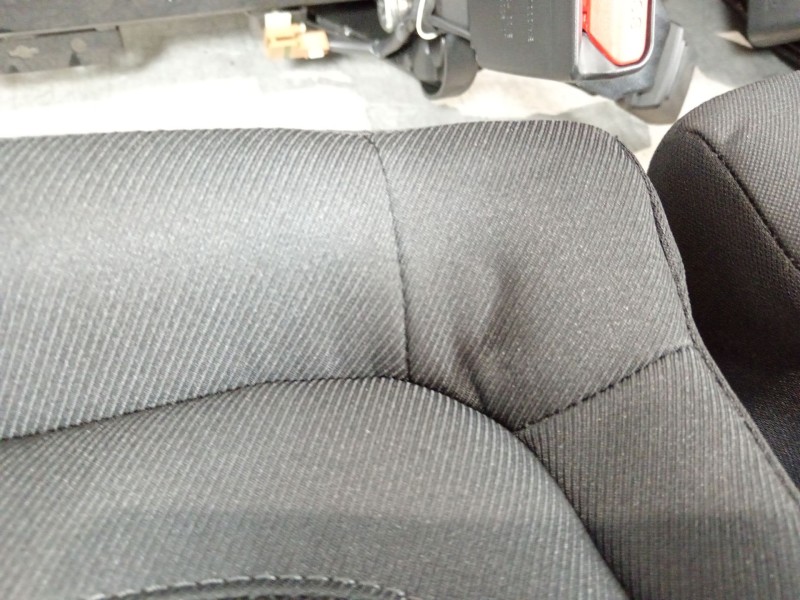 Recambio de asientos traseros para hyundai tucson style 2wd referencia OEM IAM 89160N7000NCU  