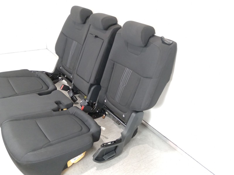 Recambio de asientos traseros para hyundai tucson style 2wd referencia OEM IAM 89160N7000NCU  