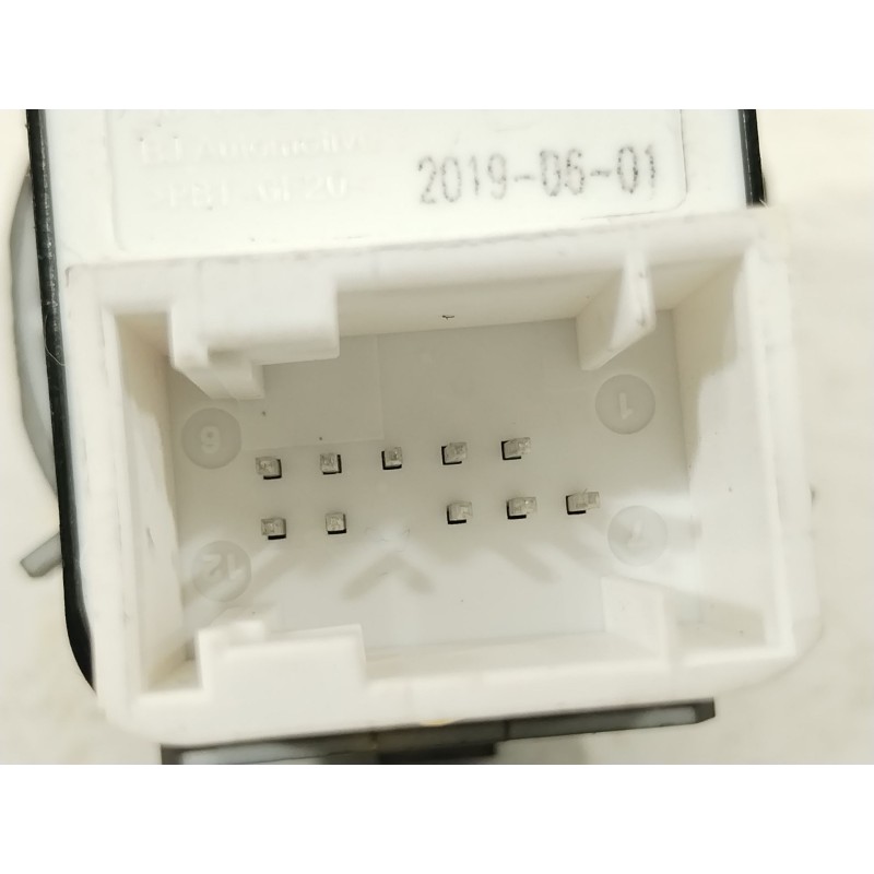 Recambio de mando retrovisor para citroën c3 iii (sx) 1.2 puretech 82 referencia OEM IAM 9817840980  